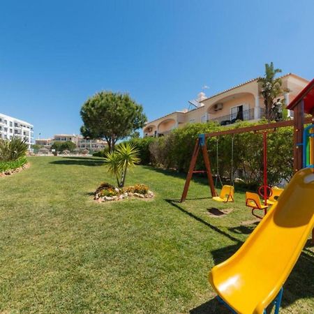 Apartamento Charming Flat 10 Min Walk To Beach Albufeira Exterior foto