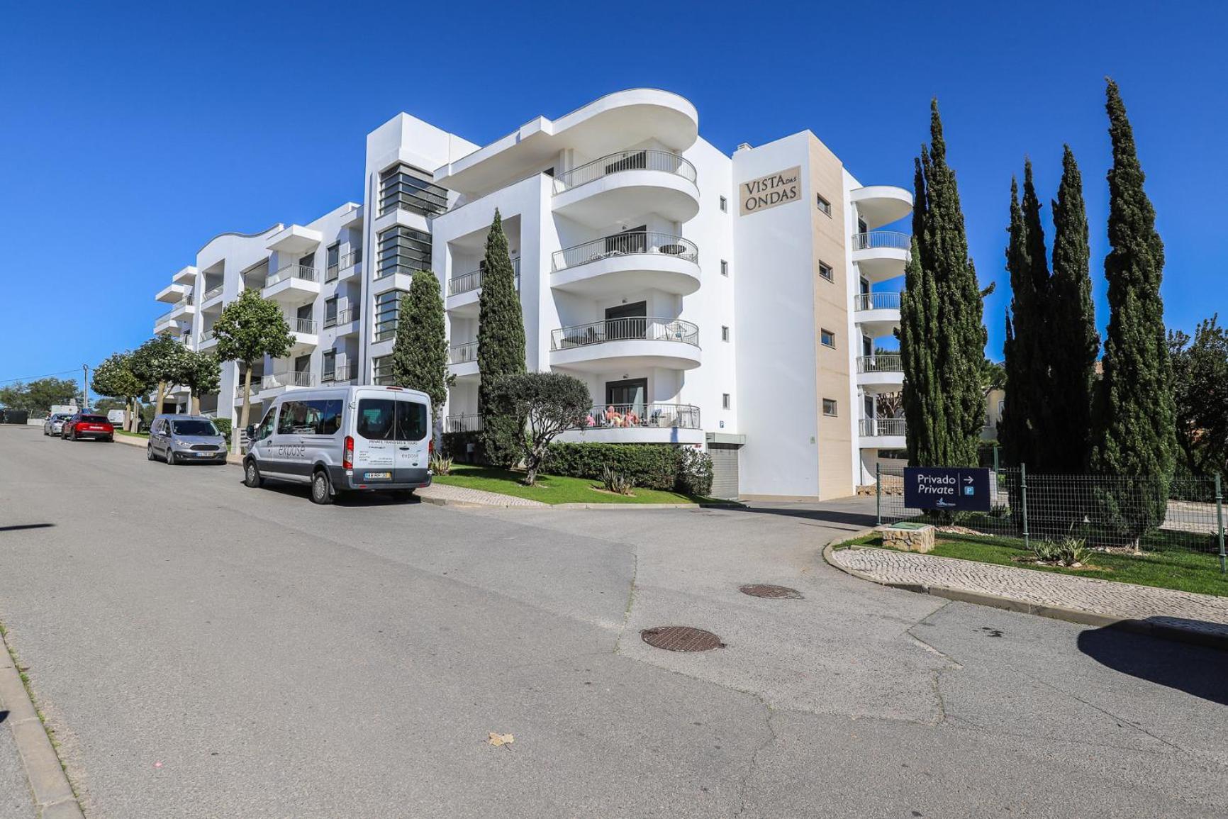 Apartamento Charming Flat 10 Min Walk To Beach Albufeira Exterior foto